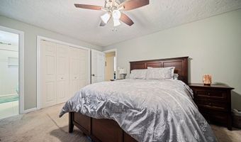 133 Russell Ln, Abington, MA 02351