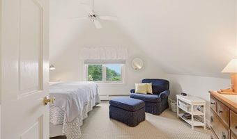 158 Narragansett Ave I, Newport, RI 02840