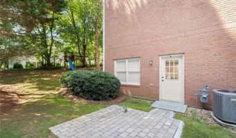 4020 Walnut Creek Trl, Alpharetta, GA 30005