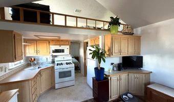 16117 HIGHWAY 101 76, Brookings, OR 97415