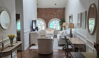 106 13th St 223, Boston, MA 02129