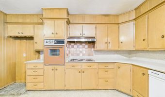 1202 2nd St, Abernathy, TX 79311