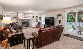 801 Whetstone Ct, Bellefontaine, OH 43311