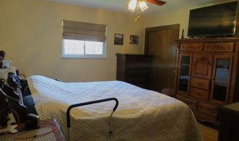 628 W Ralston Rd, Indianapolis, IN 46217