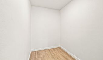 5570 Rock Tree Dr, Agoura Hills, CA 91301