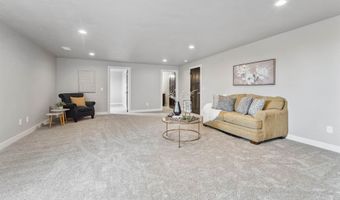 3487 E RUBYRED Dr, Appleton, WI 54913