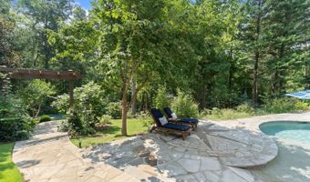 16066 Inverness Trl, Alpharetta, GA 30004