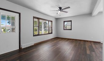 809 N DURKEE St, Appleton, WI 54911