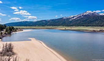 110 Panorama Dr, Cascade, ID 83611