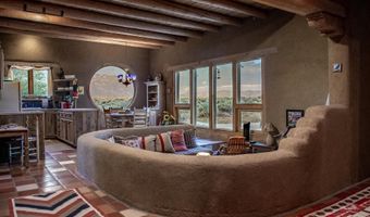 135 Mesa Sea, Arroyo Hondo, NM 87513