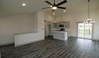 8641 E Cherrywood Ct, Bel Aire, KS 67226