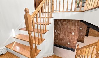 31 Monica Dr, Cumberland, RI 02864
