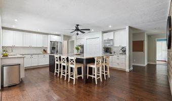 201 LIVE OAK Ln, Altamonte Springs, FL 32714