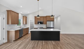9041 Stonewall Rd, Appomattox, VA 24522