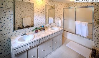 4584 4582 NC Highway 194 S, Banner Elk, NC 28604