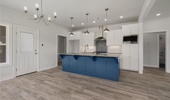 801 Avondale Dr, Alma, AR 72921