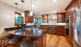 3025 Woods Creek Ln, Algonquin, IL 60102