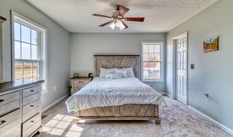 727 Summers Rd, Auburn, KY 42206