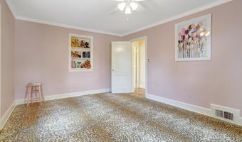 1114 N HARRISON St, Arlington, VA 22205