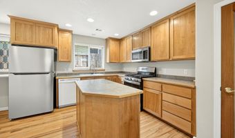 595 Elizabeth Ave, Ashland, OR 97520