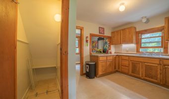 12 Culbertson Dr, Brattleboro, VT 05301