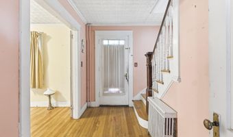 28 Davenport St, Augusta, ME 04330