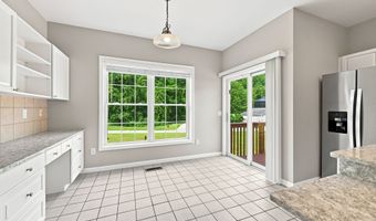 63 Meadow Brook Rd, Brookfield, CT 06804
