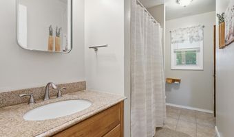 2 Melissa Ct, Albany, NY 12205