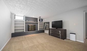 5486 Pine Bluff Rd, Columbus, OH 43229