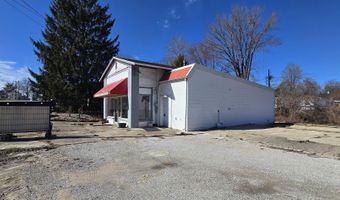 440 E Main St, Bloomfield, IN 47424