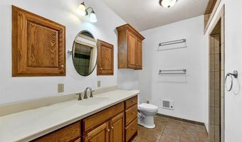 293 Whippoorwill St, Apache, OK 73006