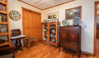 1108 Elm St, Baldwin City, KS 66006