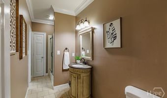 124 Pin Oak Ct, Athens, GA 30606