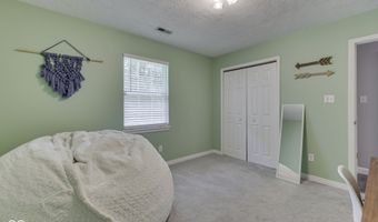 841 Country Ln, Indianapolis, IN 46217