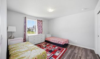 706 NE Country Meadow Dr, Ankeny, IA 50021