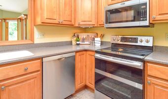 1221 Bridge Park Dr, Alton, IL 62002