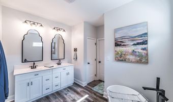619 Crestman Dr, Arab, AL 35016