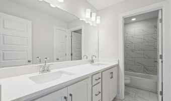 5835 LINDEN OAK Dr E, Arlington, TN 38002