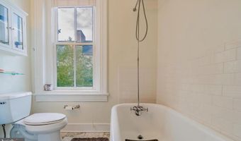 1133 D St NE 2A, Washington, DC 20002