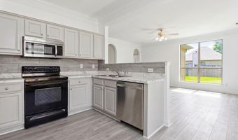 677 BARKLEY Cir, Alabaster, AL 35007