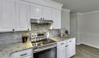 9 Treeway Dr, Brandon, MS 39042