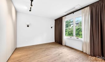 48 Woodvale Ave, Asheville, NC 28804