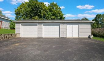 3 Smith St, Andover, NJ 07821