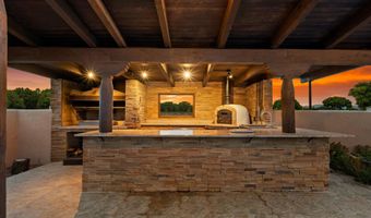 325 Braught Ln, Bosque Farms, NM 87068