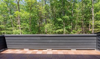 88 MALLARD Dr, Basye, VA 22810