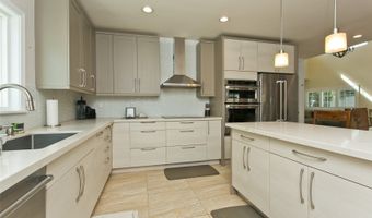 4162 Puu Panini Ave B, Honolulu, HI 96816