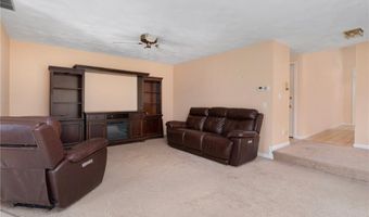 20 Pond Ct A, North Providence, RI 02904