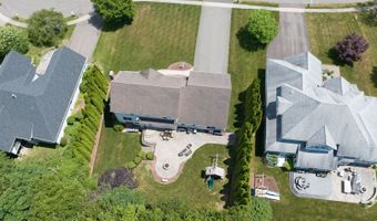 163 Windy Knoll Dr, Berlin, CT 06037