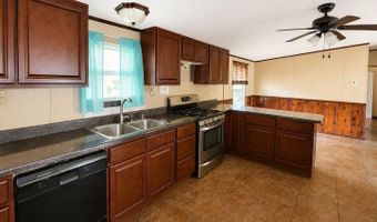 271 S Pkwy, Bethel Springs, TN 38315