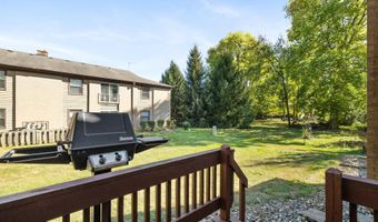 271 N McClellan St 105, Auburn, IN 46706